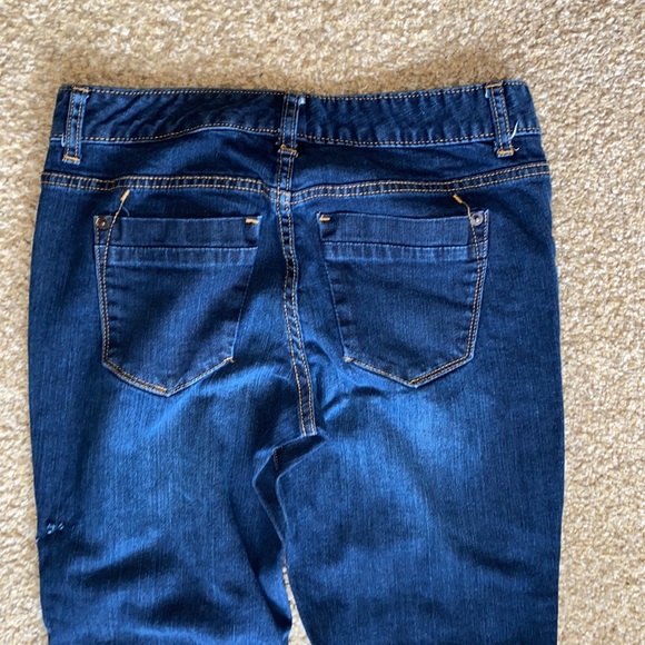 Mossimo Jeans - Picture 5 of 13